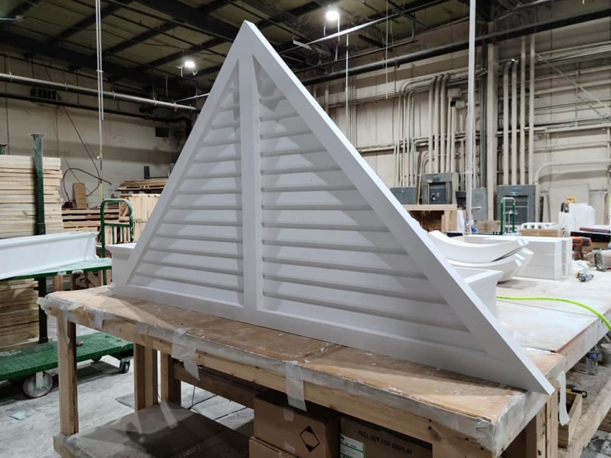 【希少】ハイドアウトクラフト　BEEシェード Rustic Wood Gable Vent w/ 1