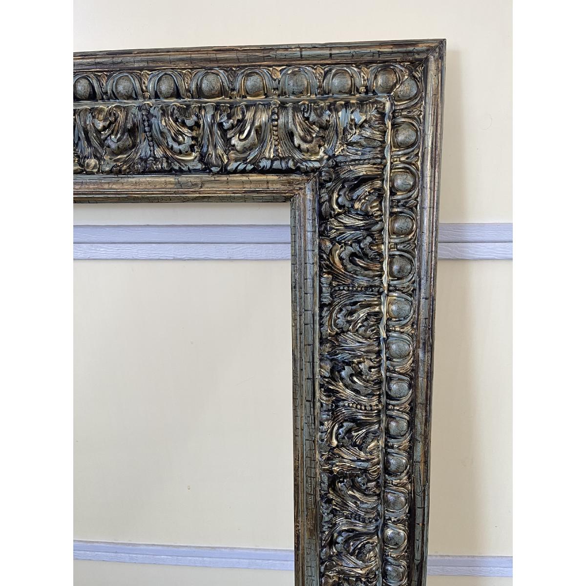 Endurathane Colton Egg & Dart Acanthus Crown Moulding, 4 1/2